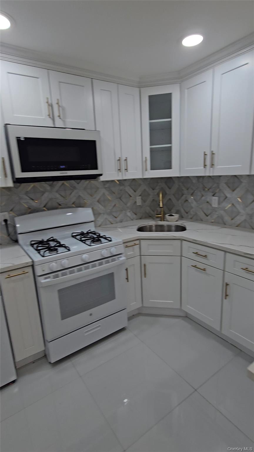 #8 photo, 101-25 111th, Richmond Hill S. , NY 11419