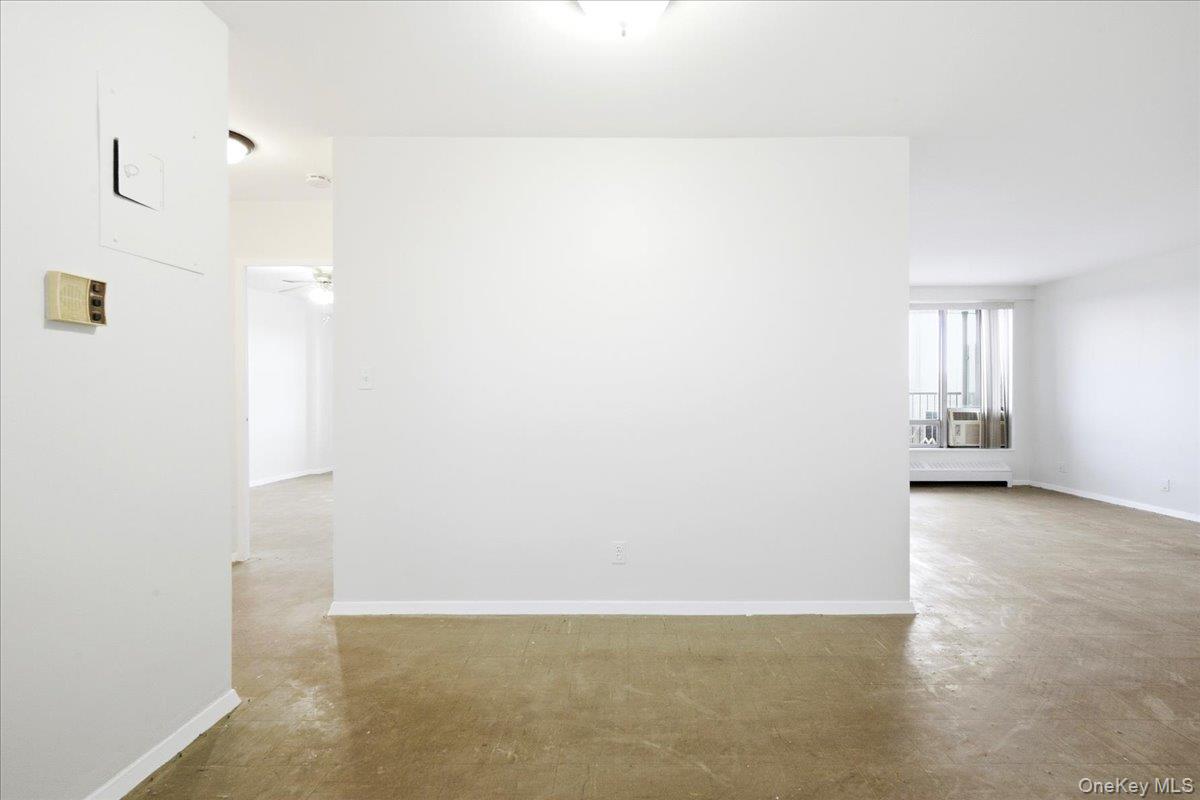 #17 photo, 90-50 Union Turnpike, Glendale , NY 11385