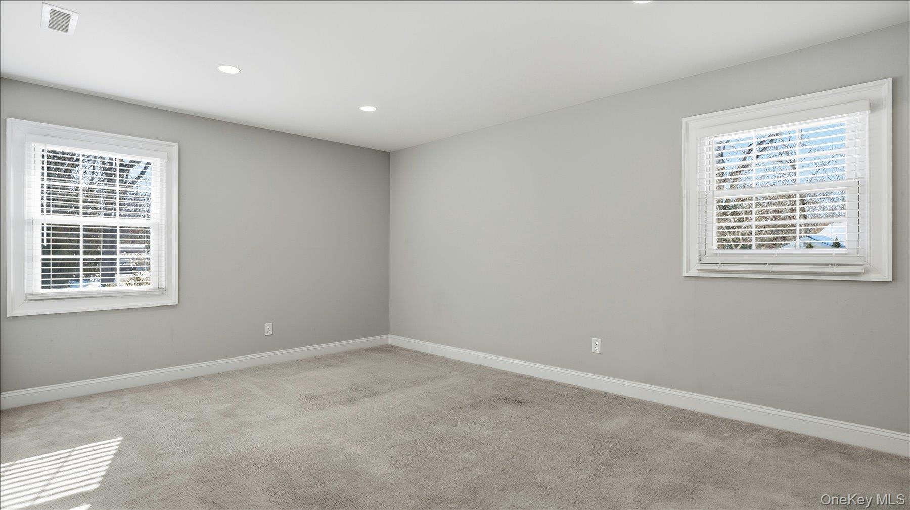 #14 photo, 59 Sycamore Circle, Саффолк ‖ Stony Brook , NY 11790