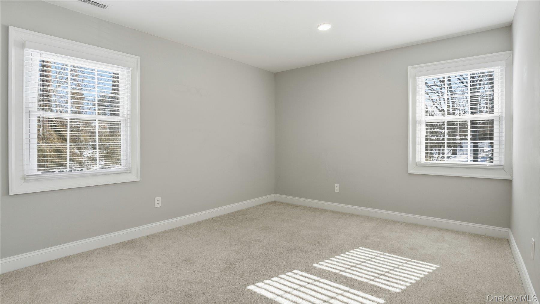 #16 photo, 59 Sycamore Circle, Саффолк ‖ Stony Brook , NY 11790