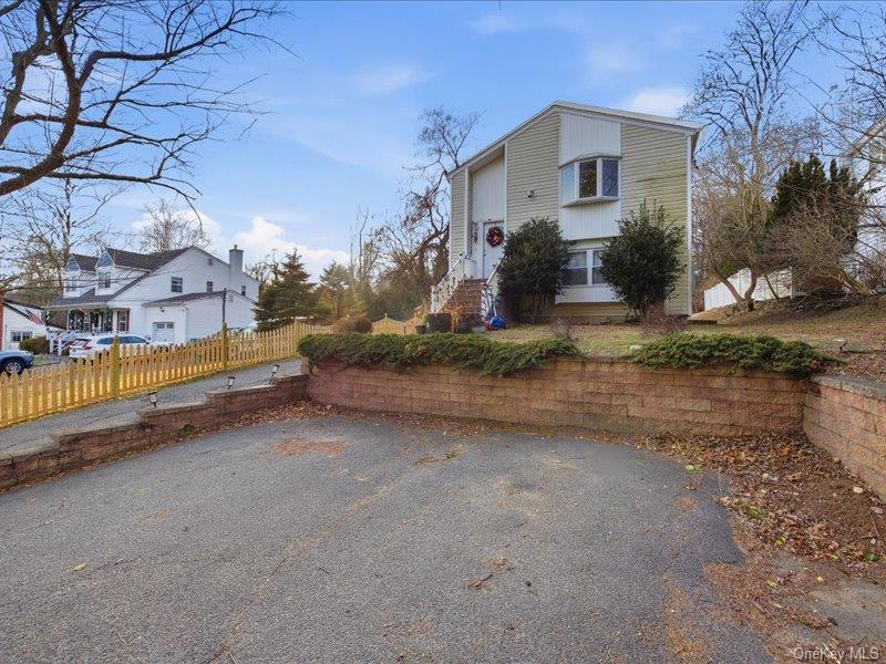 #10 photo, 22 Midland Avenue, 东长岛 Port Jefferson , NY 11777