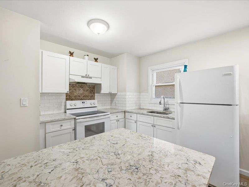 #15 photo, 22 Midland Avenue, 东长岛 Port Jefferson , NY 11777