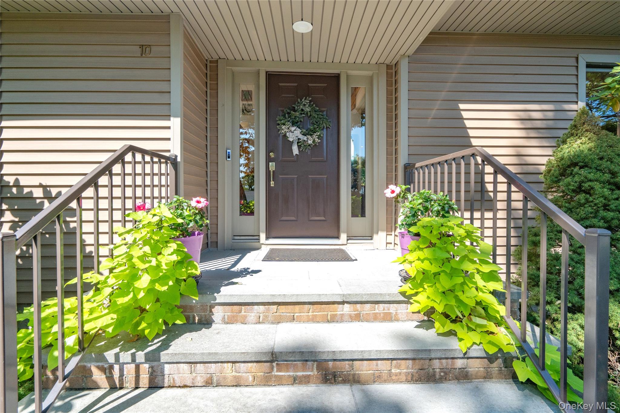 #3 photo, 10 Tradewinds Drive, Bayville , NY 11709