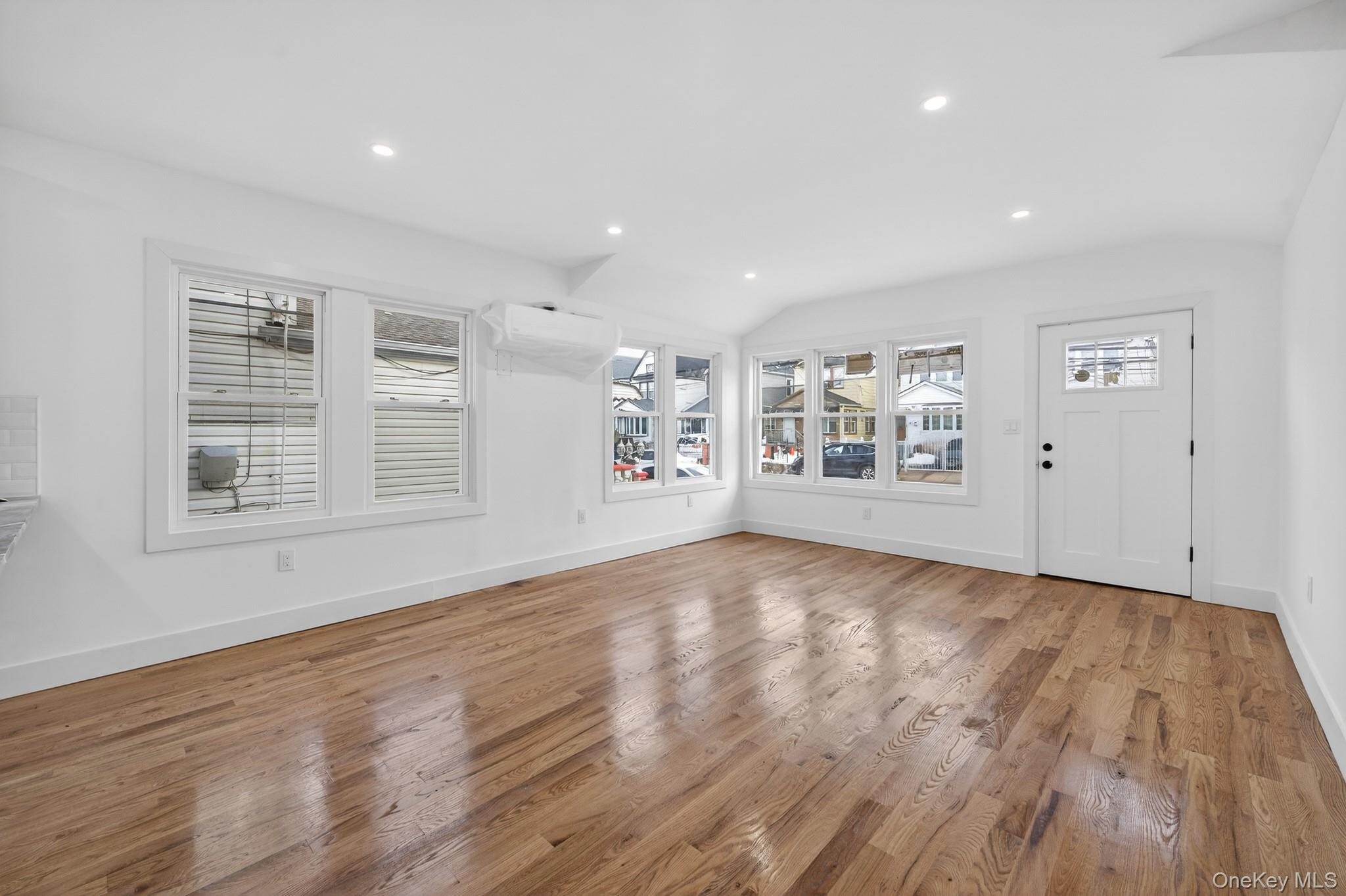 #4 photo, 13205 109th Avenue, South Ozone Park , NY 11420