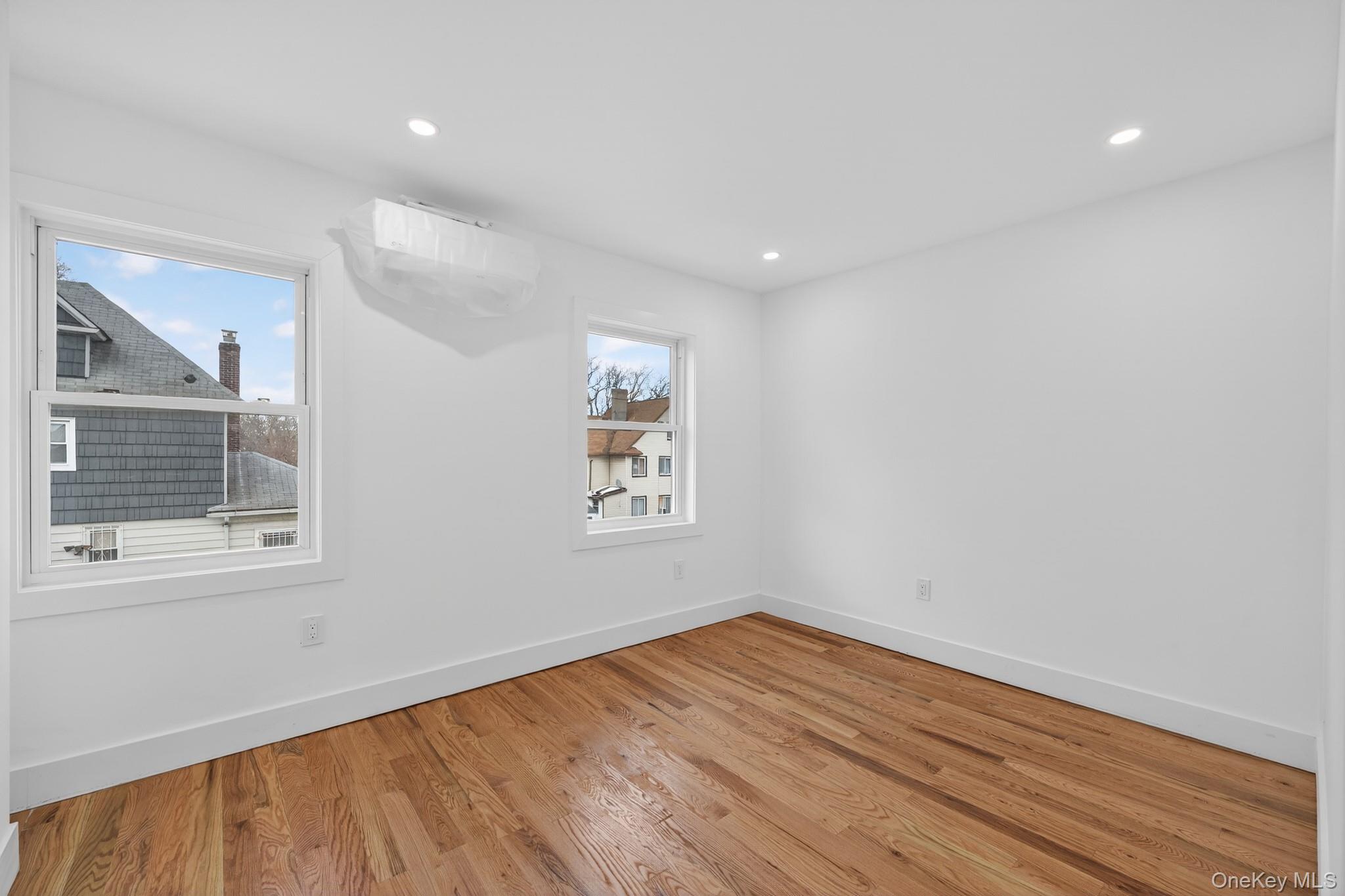 #6 photo, 13205 109th Avenue, South Ozone Park , NY 11420