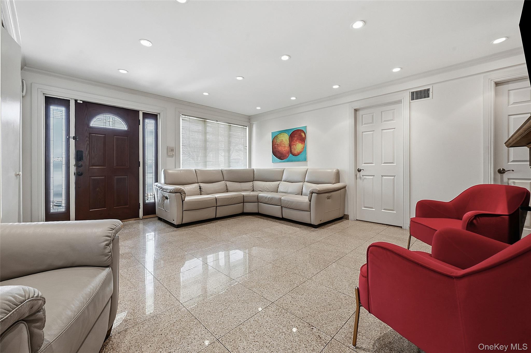 #3 photo, 2310 Bergen Avenue, Brooklyn , NY 11234