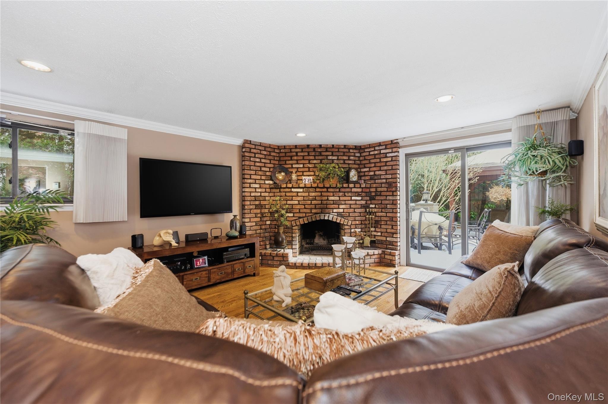 #7 photo, 3391 Lawrence Avenue, Oceanside , NY 11572