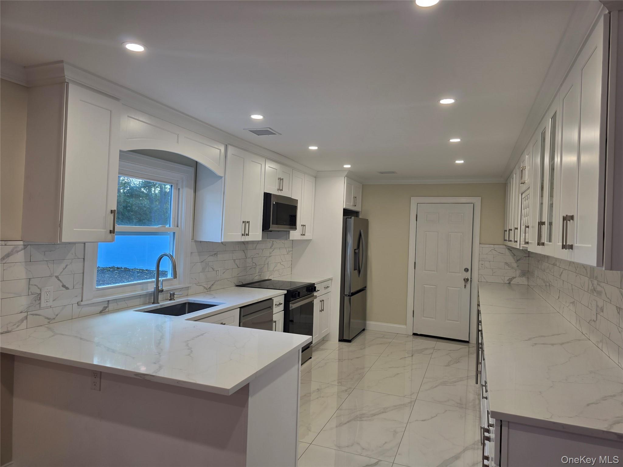 #7 photo, 5 Bently Lane, Stony Brook , NY 11790