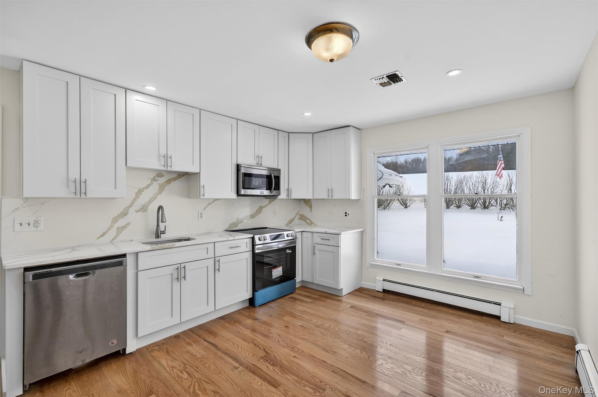 #3 photo, 420 S Plank Road, Westtown , NY 10998