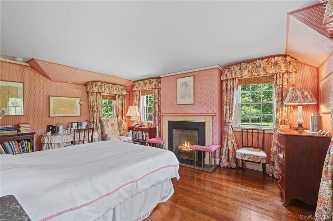 #10 photo, 99 Cantitoe Street, Katonah , NY 10536