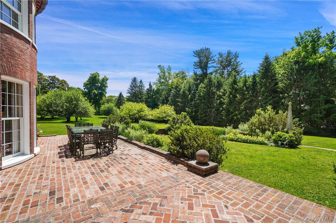 #17 photo, 99 Cantitoe Street, Katonah , NY 10536