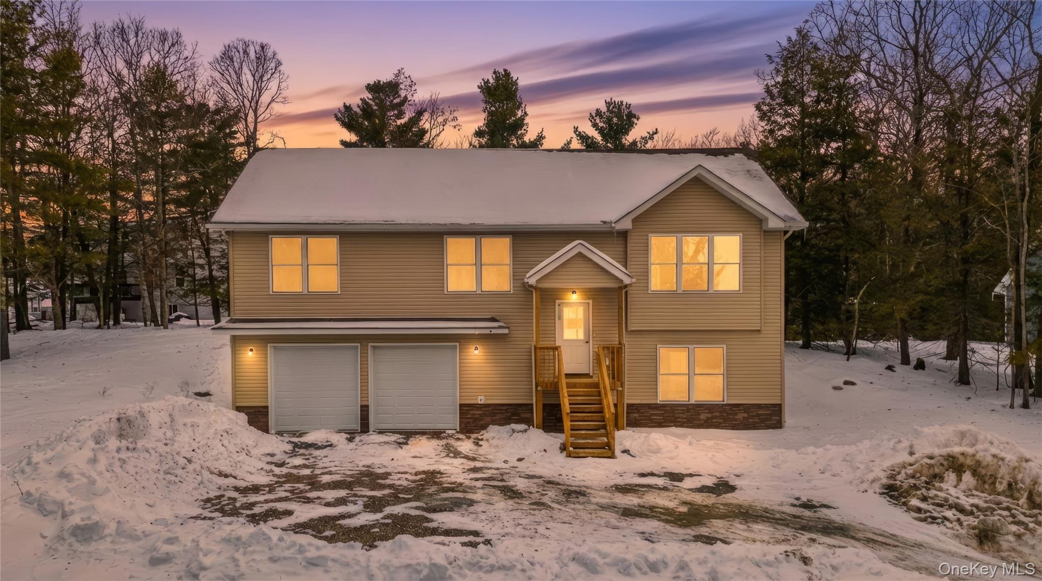 #1 photo, 15 Manchester Road, 뉴욕주 Rock Hill , NY 12775