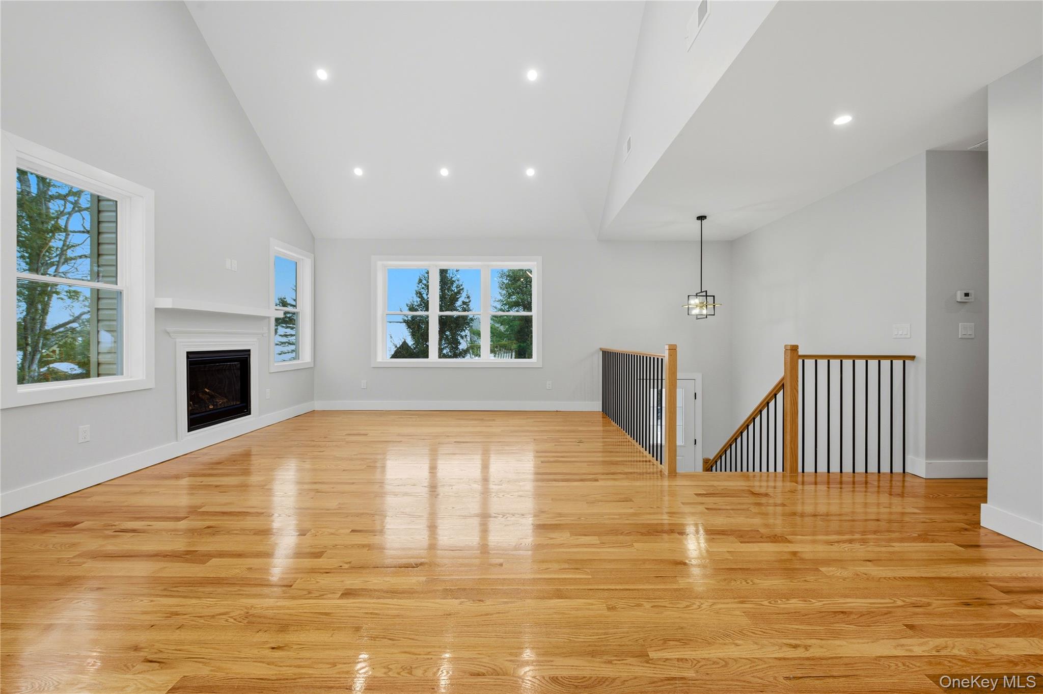 #8 photo, 15 Manchester Road, 뉴욕주 Rock Hill , NY 12775