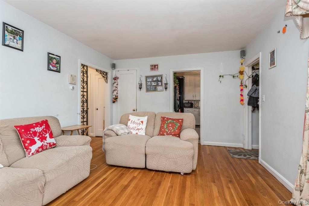 #5 photo, 151 Gertrude Avenue, Mamaroneck , NY 10543