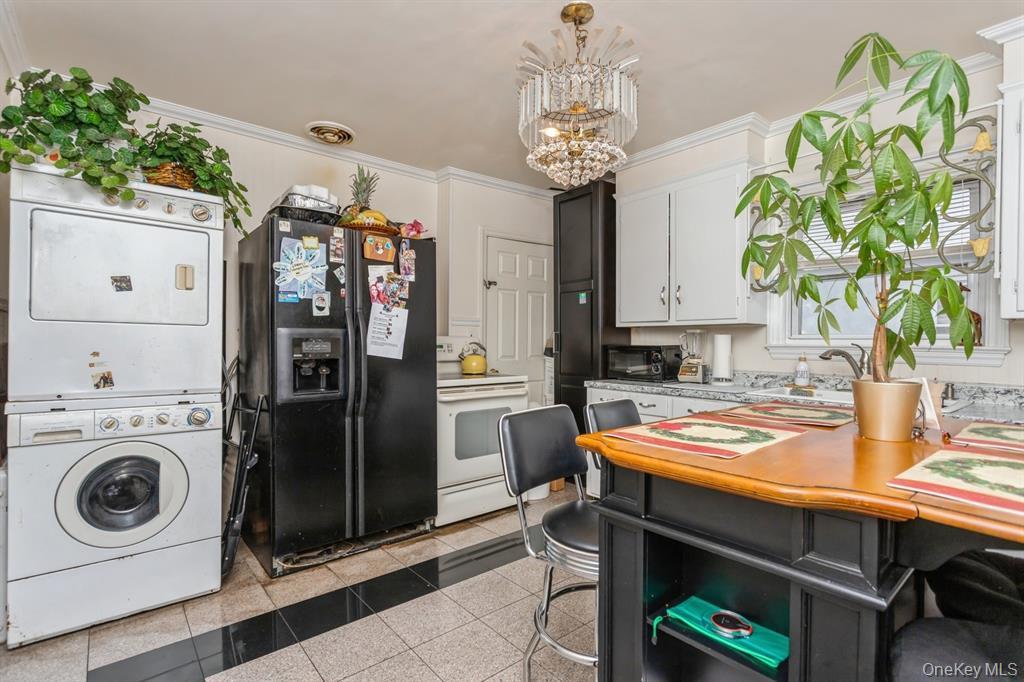 #7 photo, 151 Gertrude Avenue, Mamaroneck , NY 10543