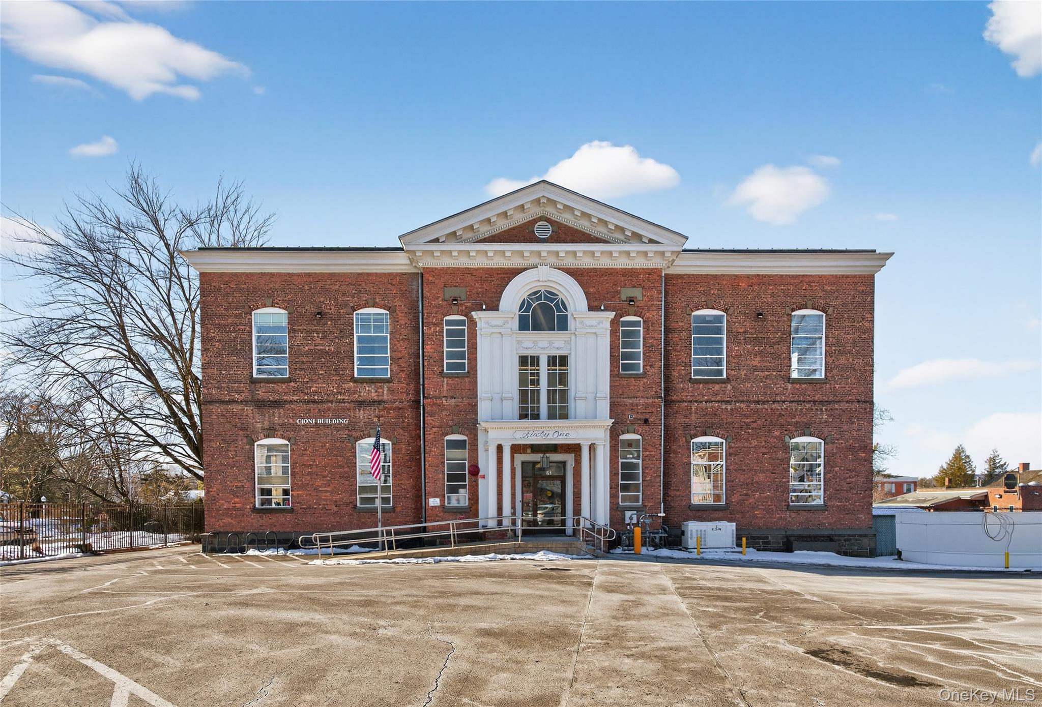 #1 photo, 61 Crown Street, Kingston , NY 12401