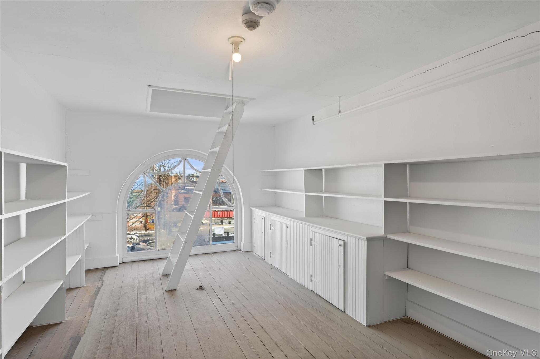 #18 photo, 61 Crown Street, Kingston , NY 12401