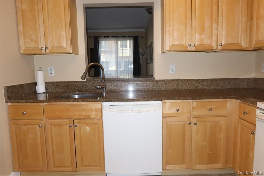 #5 photo, 50 Merrick Avenue, East Meadow , NY 11554