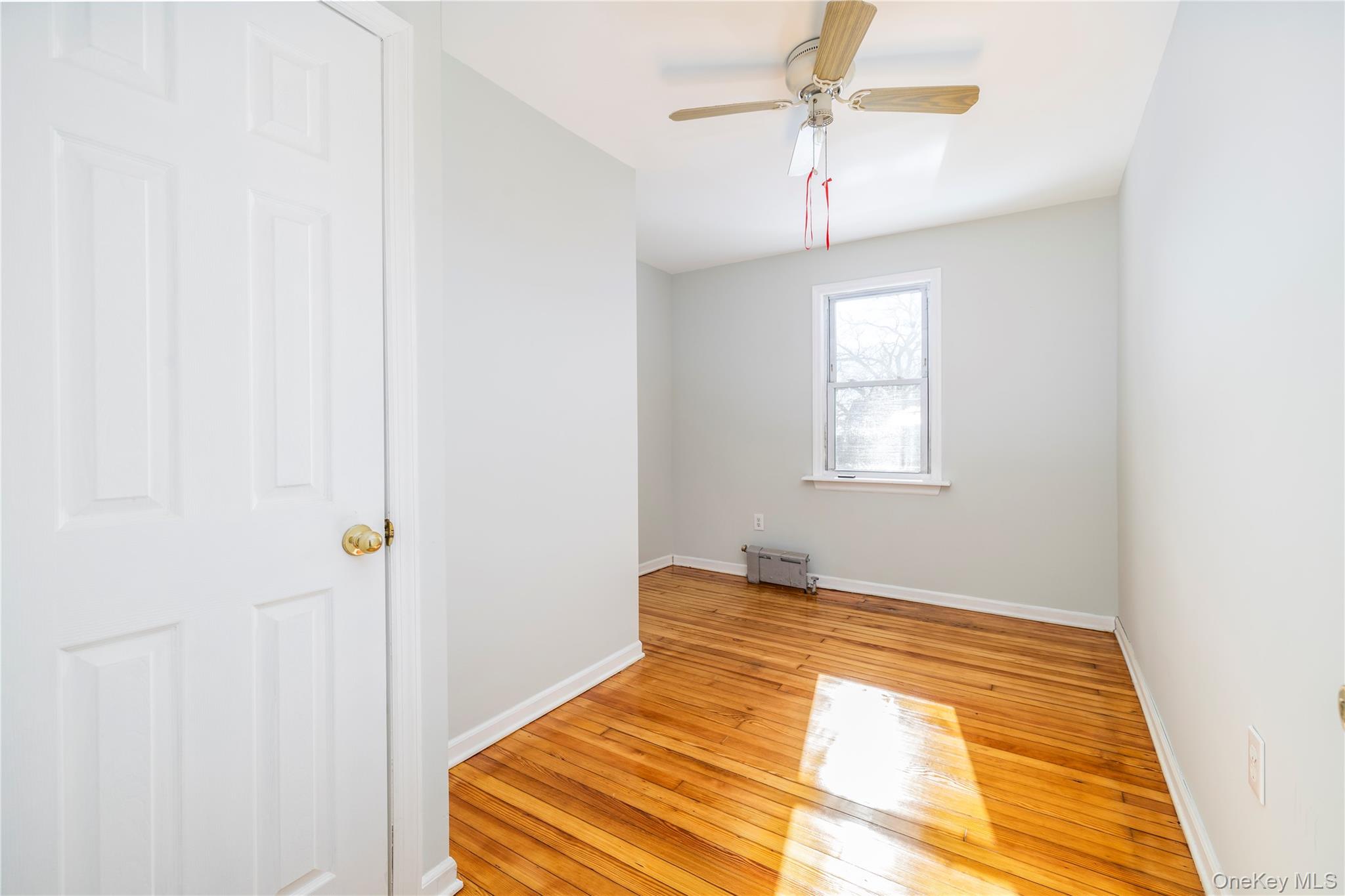 #13 photo, 101 Harris Avenue, Freeport , NY 11520