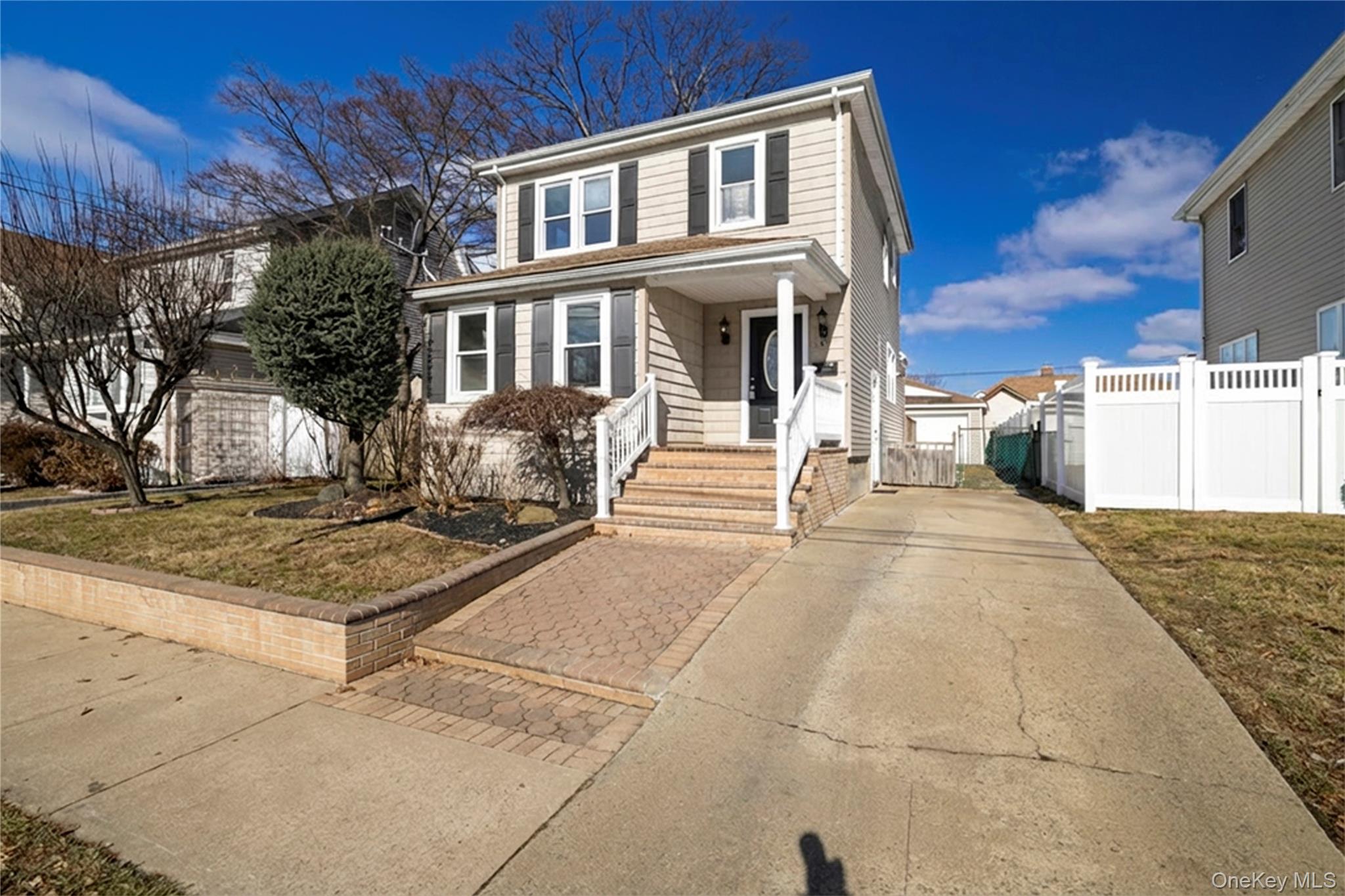 #2 photo, 101 Harris Avenue, Freeport , NY 11520