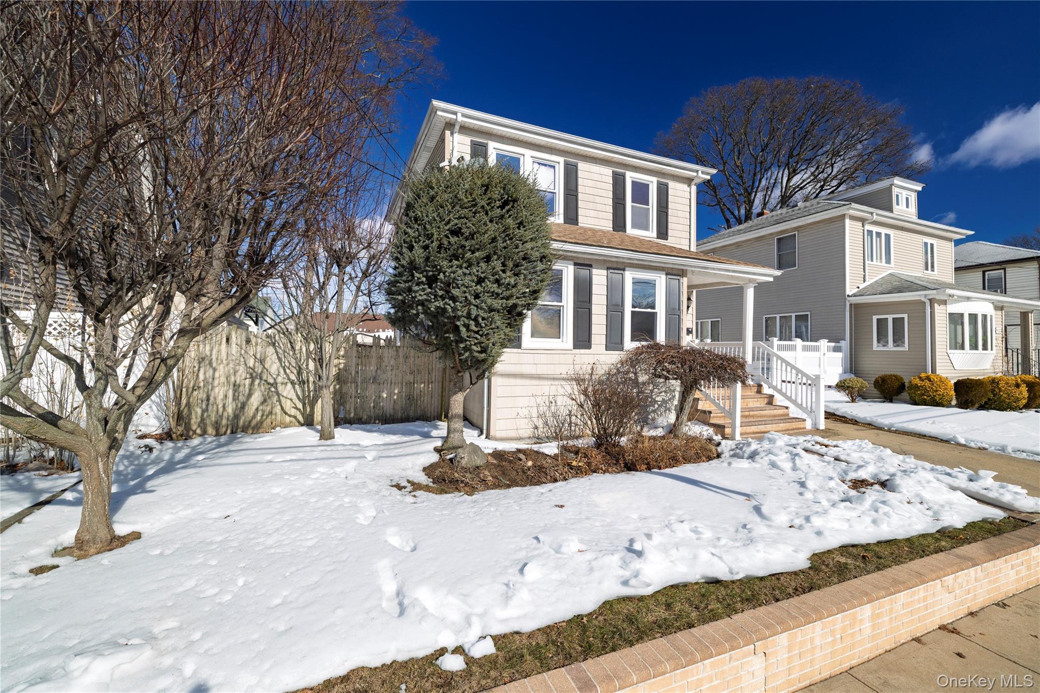 #5 photo, 101 Harris Avenue, Freeport , NY 11520