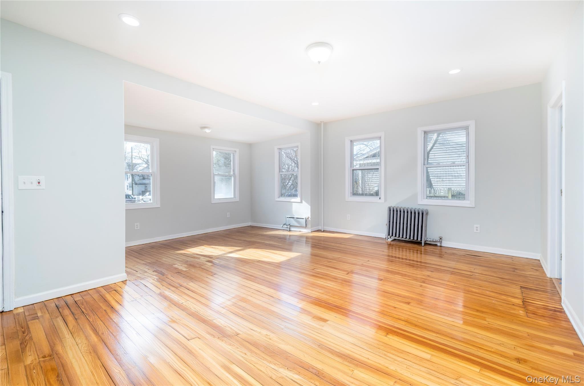 #6 photo, 101 Harris Avenue, Freeport , NY 11520