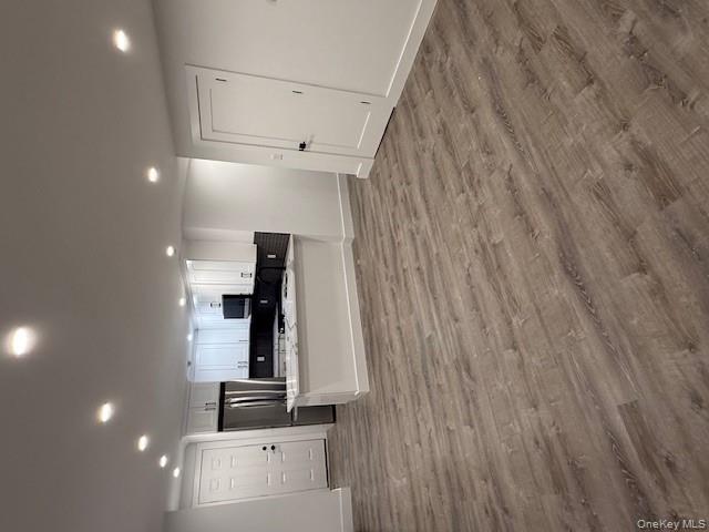 #6 photo, 19 Bellport Lane, Bellport Village , NY 11713