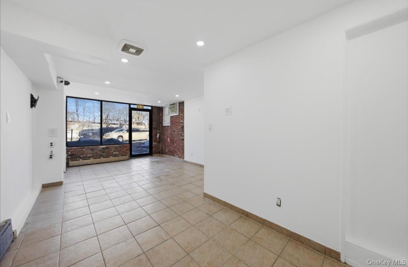 #1 photo, 241-10 140th Avenue, Rosedale , NY 11422