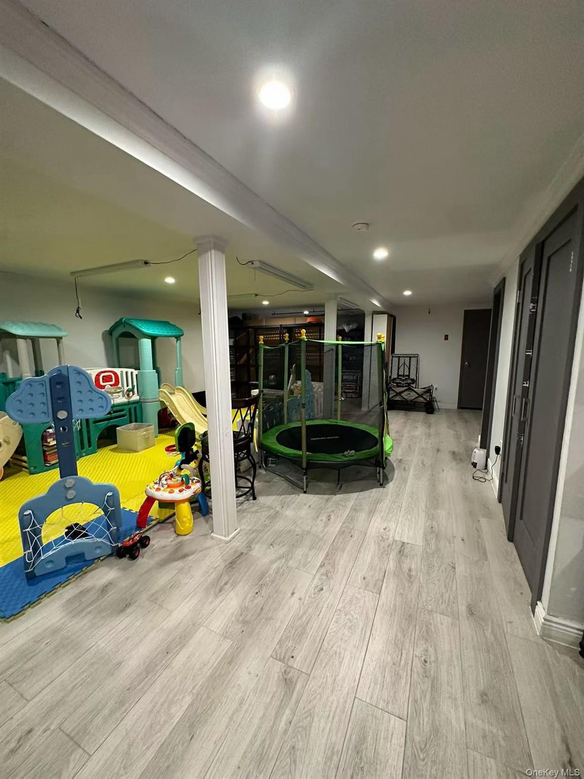 #7 photo, 5027 175th Street, Fresh Meadows , NY 11365