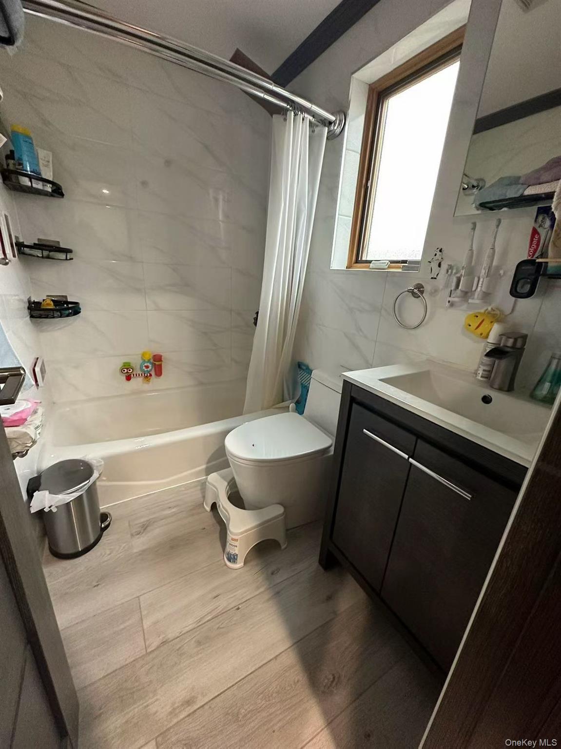 #9 photo, 5027 175th Street, Fresh Meadows , NY 11365