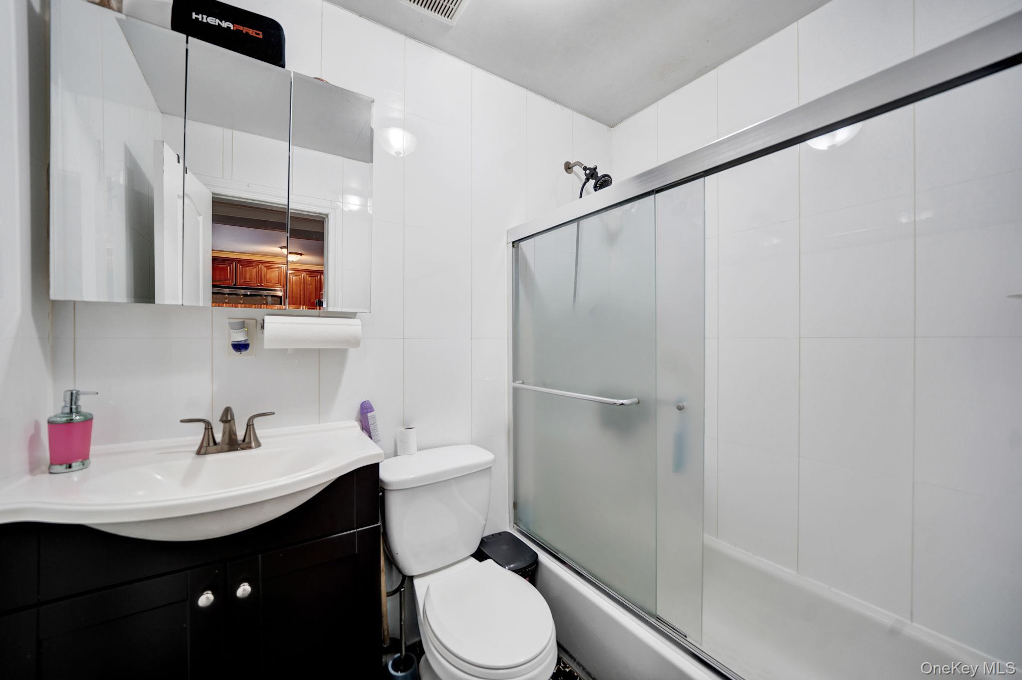 #11 photo, 296 Arlington Avenue, Brooklyn , NY 11208