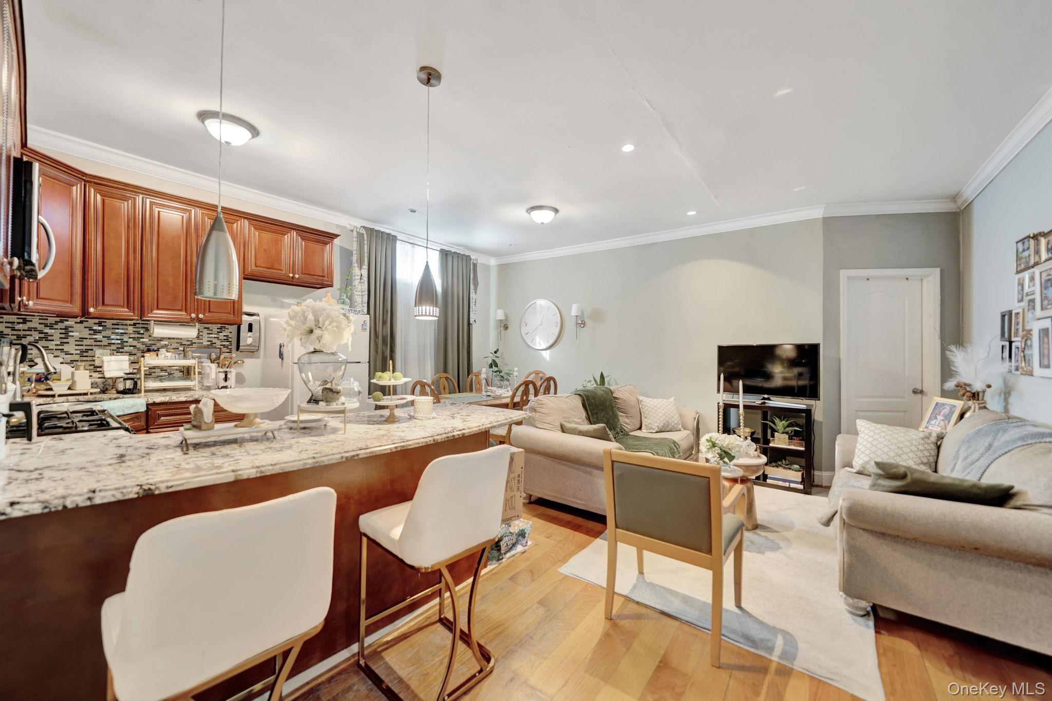 #18 photo, 296 Arlington Avenue, Brooklyn , NY 11208