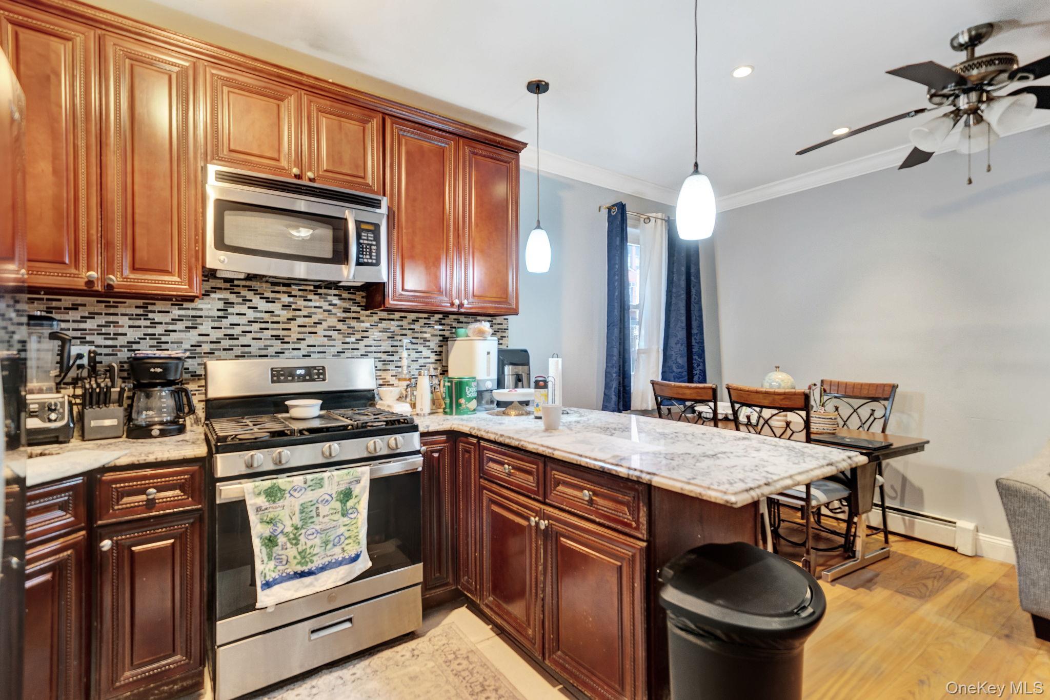 #7 photo, 296 Arlington Avenue, Brooklyn , NY 11208