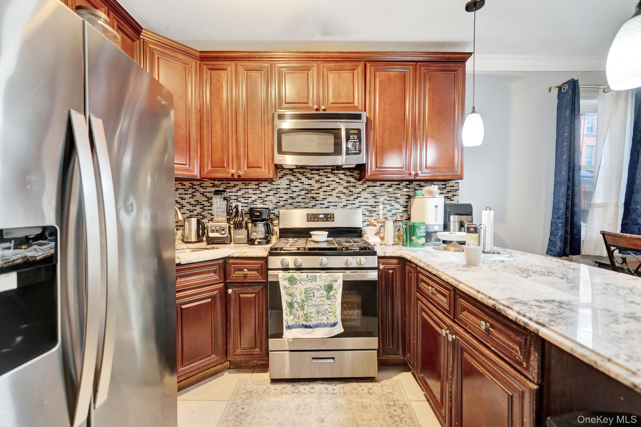 #8 photo, 296 Arlington Avenue, Brooklyn , NY 11208