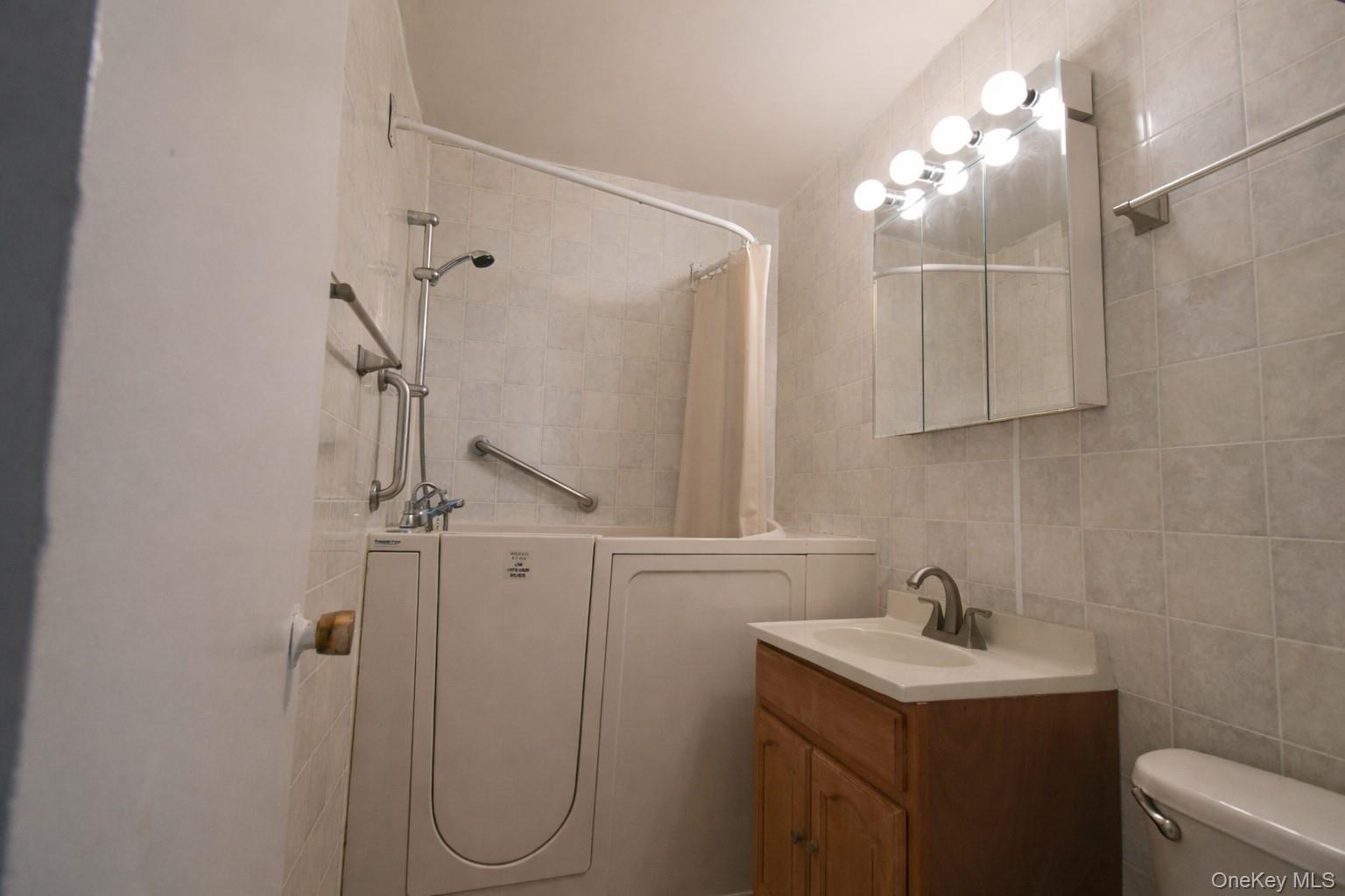 #10 photo, 12399 Flatlands Avenue, Brooklyn , NY 11207