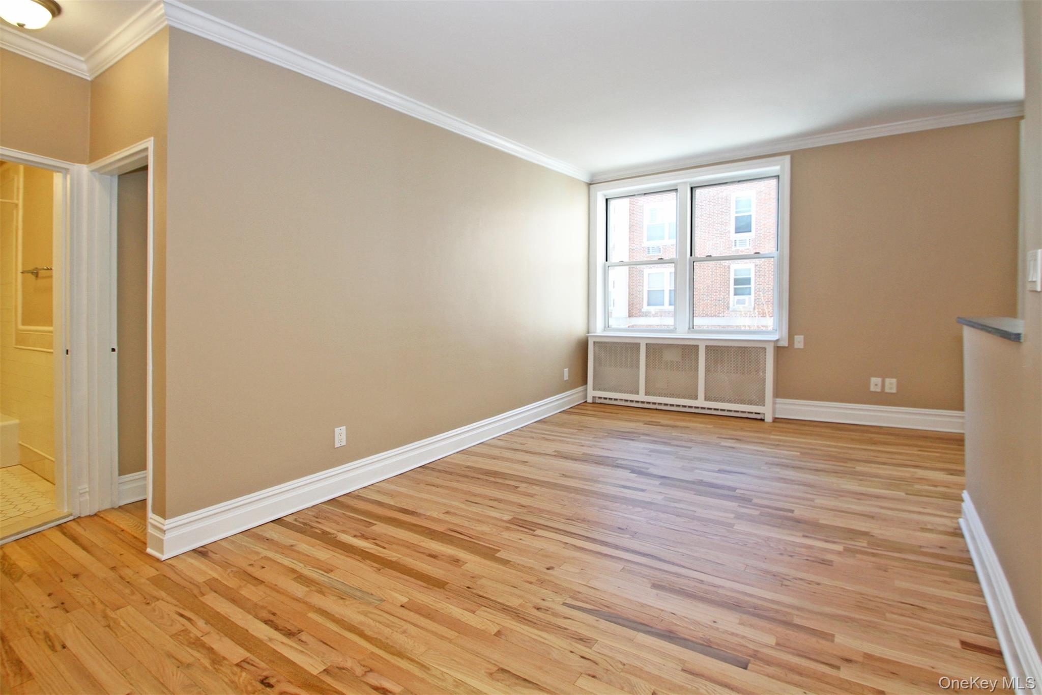 #3 photo, 111 7th Street, Garden City , NY 11530