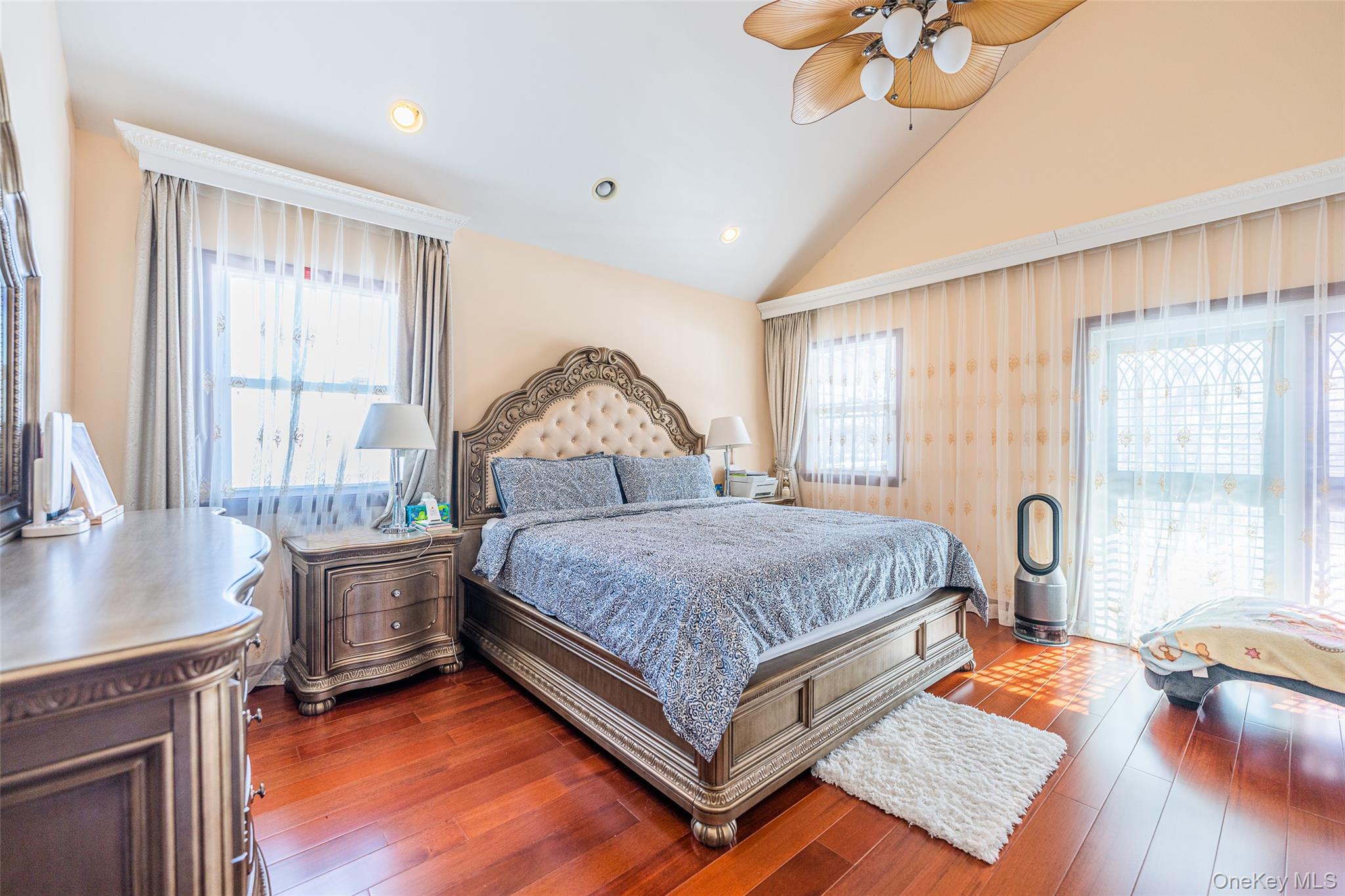 #19 photo, 17528 Underhill Avenue, 皇后区 Fresh Meadows , NY 11365