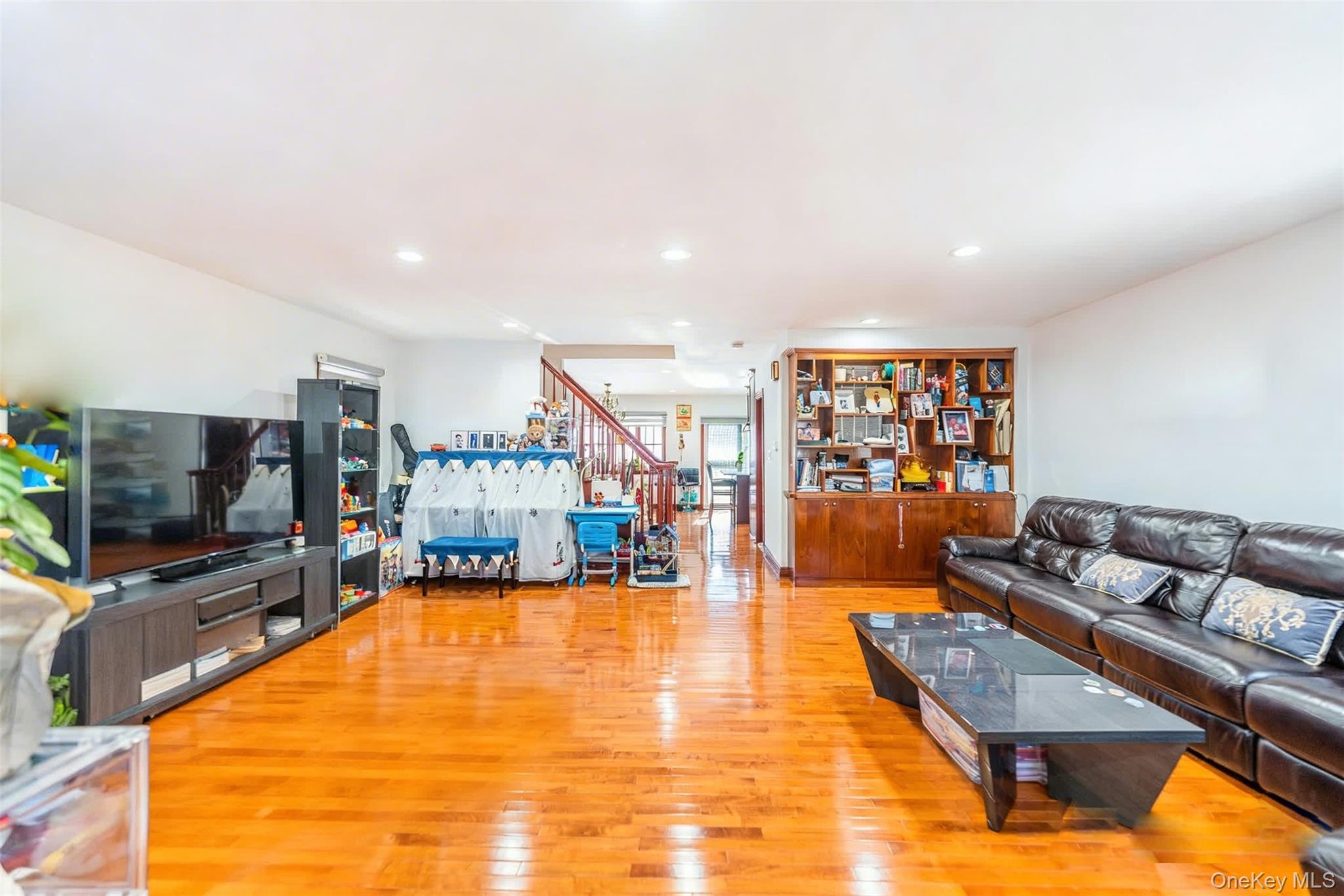 #4 photo, 17528 Underhill Avenue, 皇后区 Fresh Meadows , NY 11365