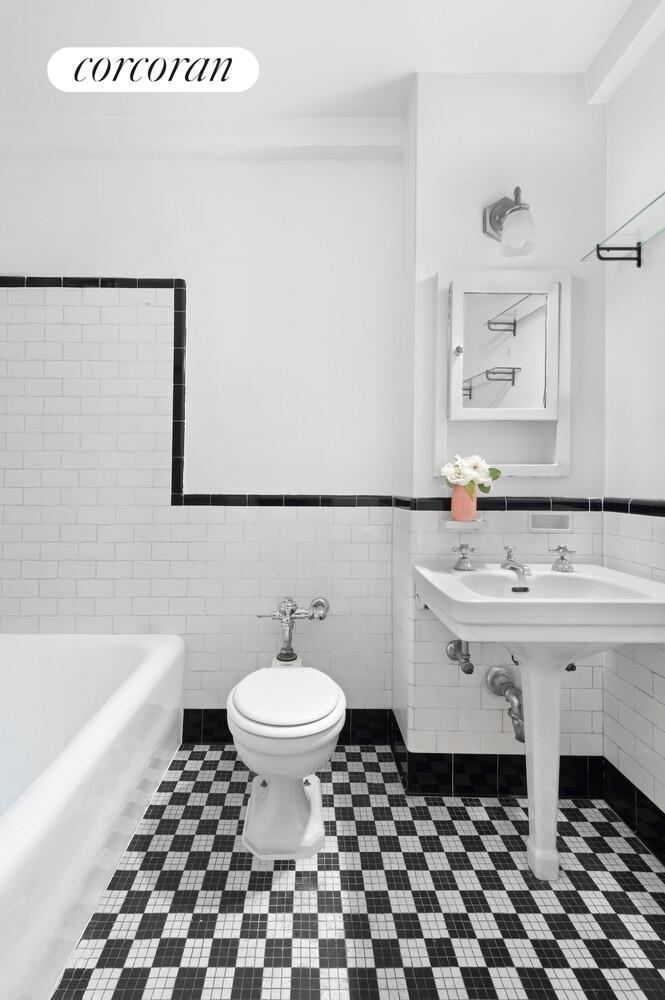 #10 photo, 310 RIVERSIDE Drive, मैनहटन Upper West Side , NY 10025