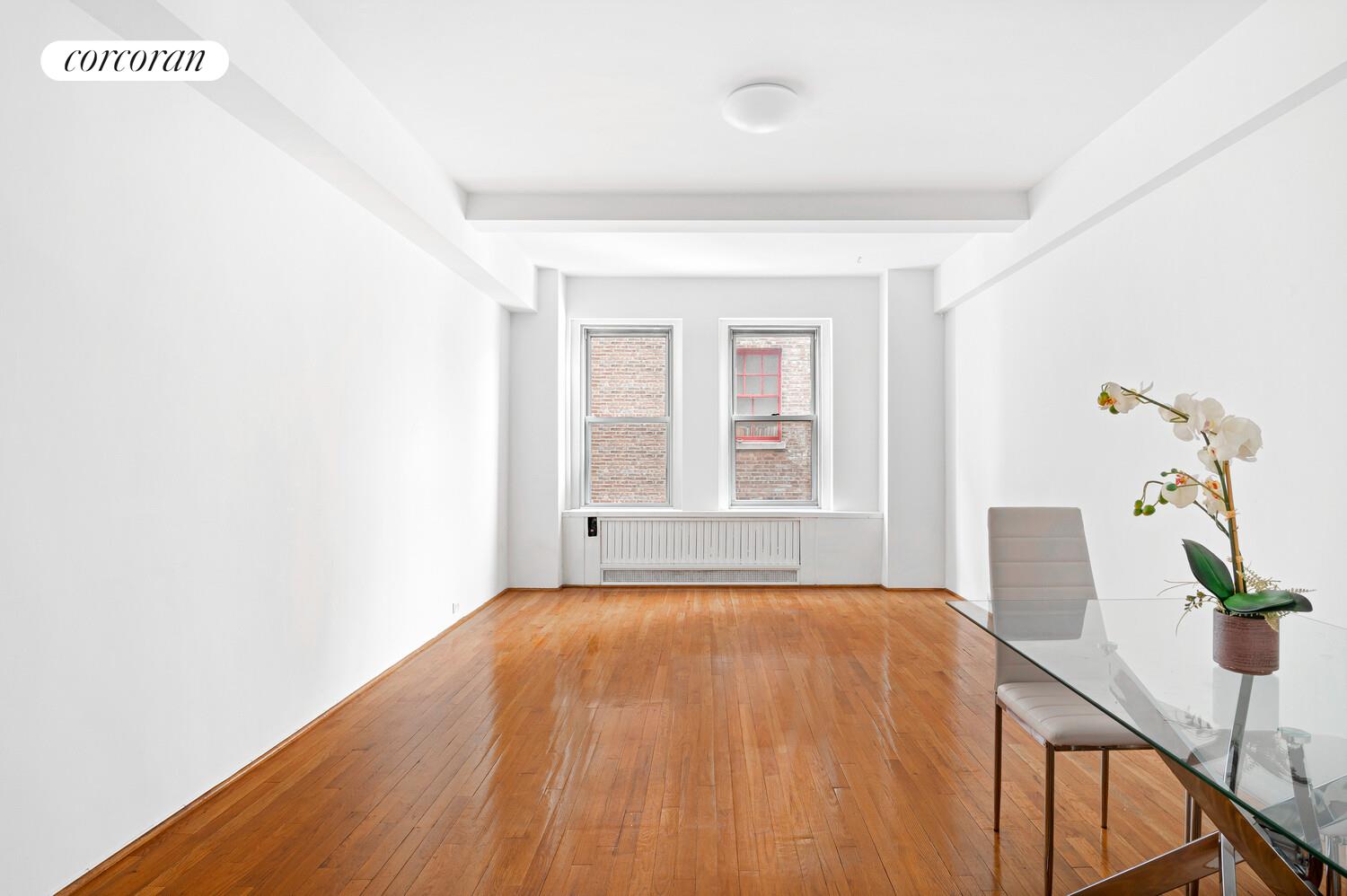 #3 photo, 310 RIVERSIDE Drive, मैनहटन Upper West Side , NY 10025