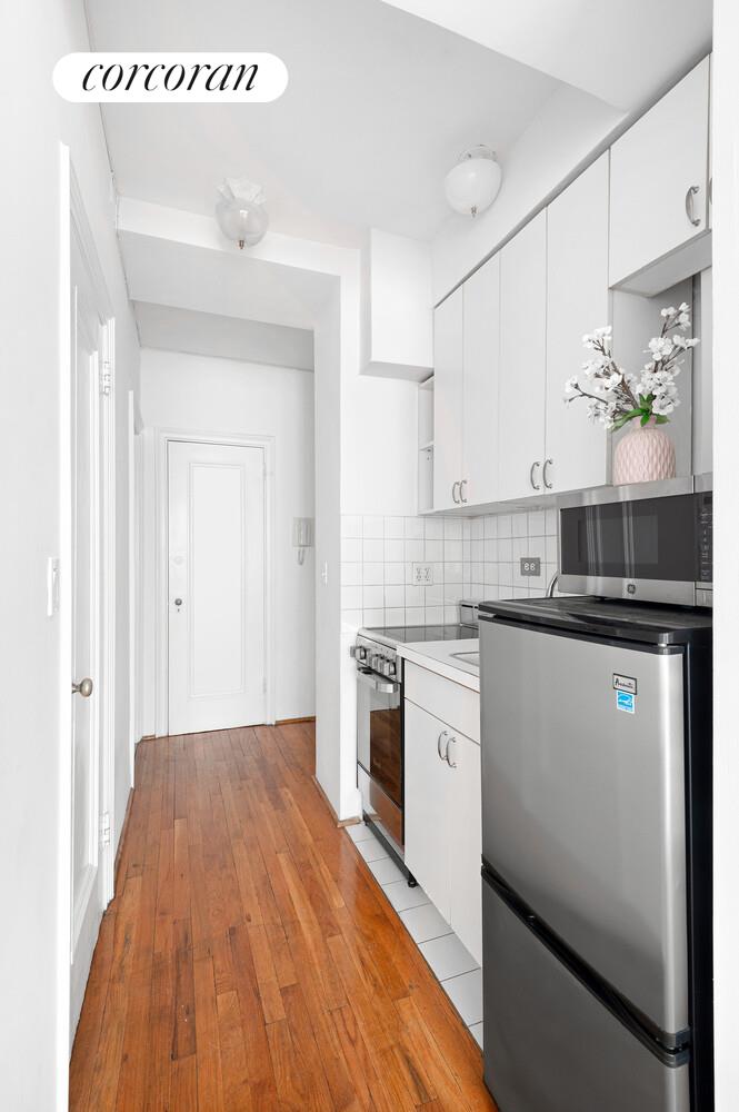 #8 photo, 310 RIVERSIDE Drive, मैनहटन Upper West Side , NY 10025