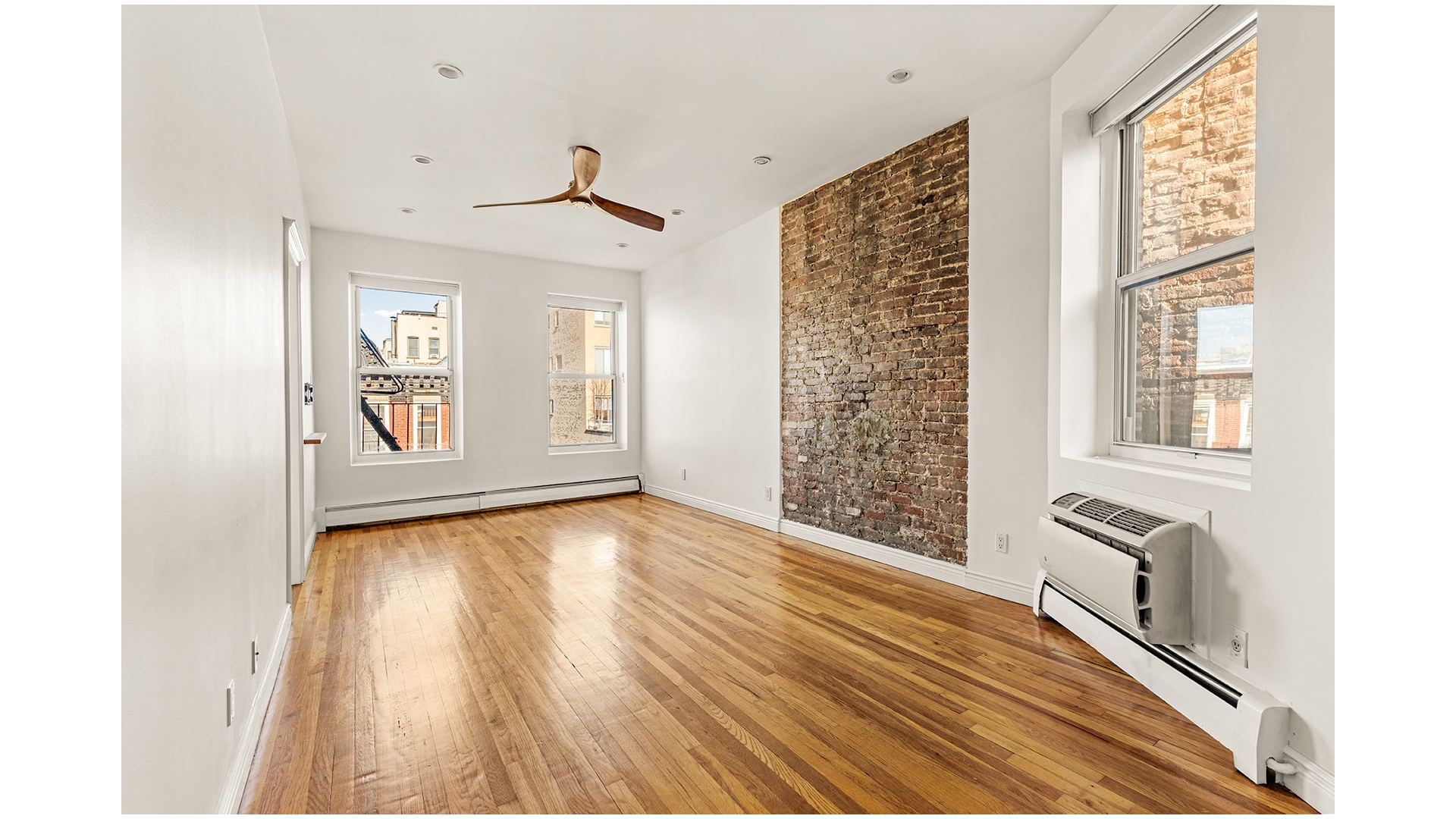 #3 photo, 518 E 11TH Street, East Village , NY 10009