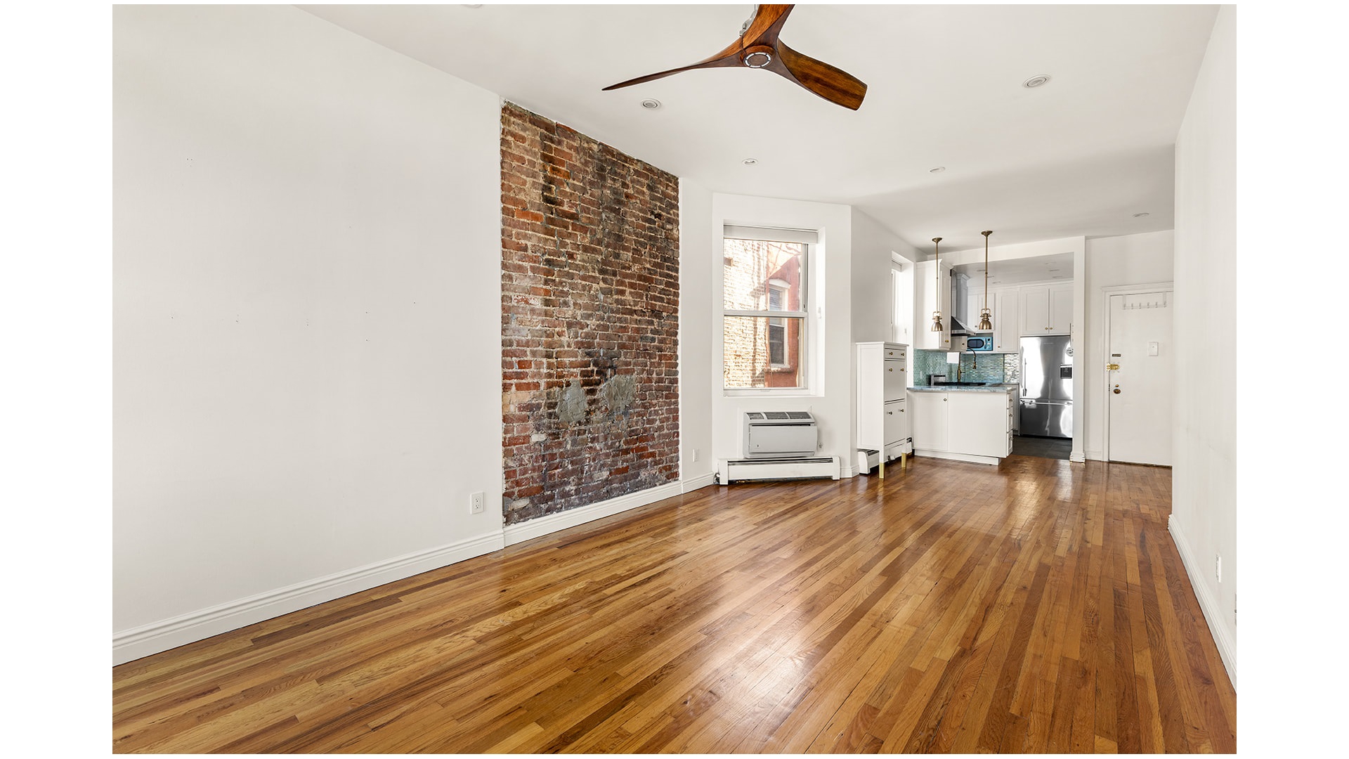 #4 photo, 518 E 11TH Street, East Village , NY 10009
