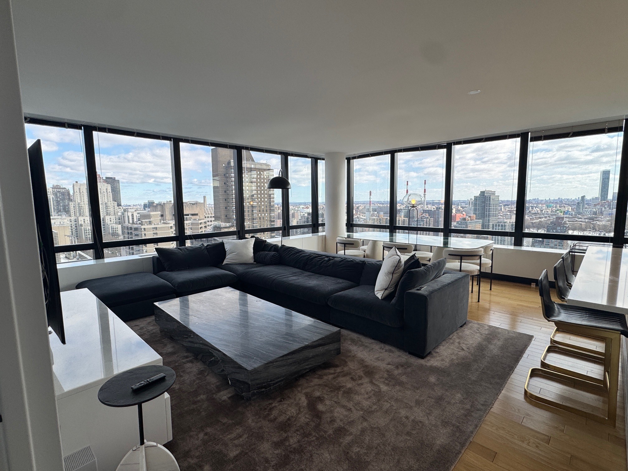 #19 photo, 1113 York Avenue, Lenox Hill , NY 10022