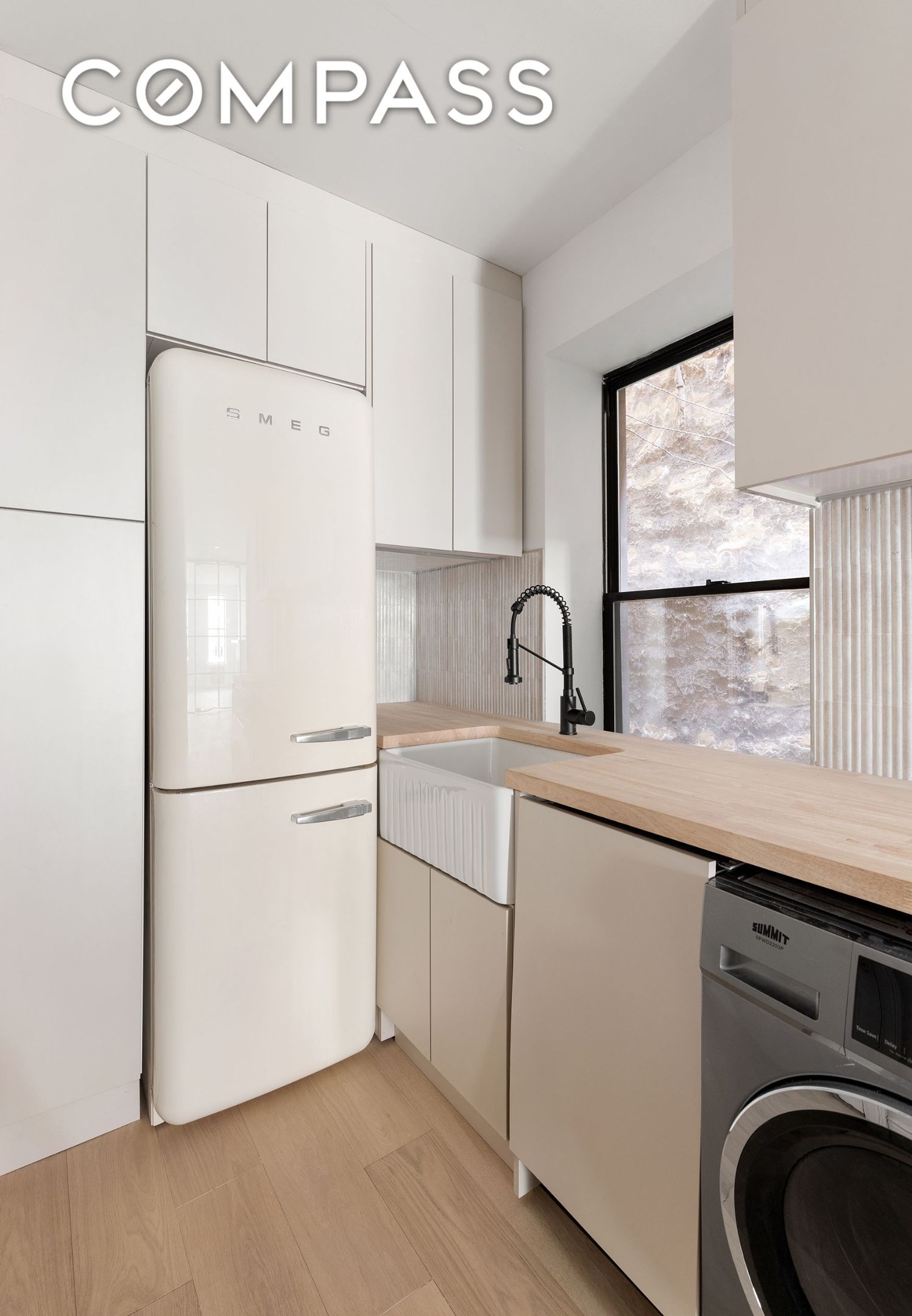 #4 photo, 228 W 16th Street, Chelsea , NY 10011