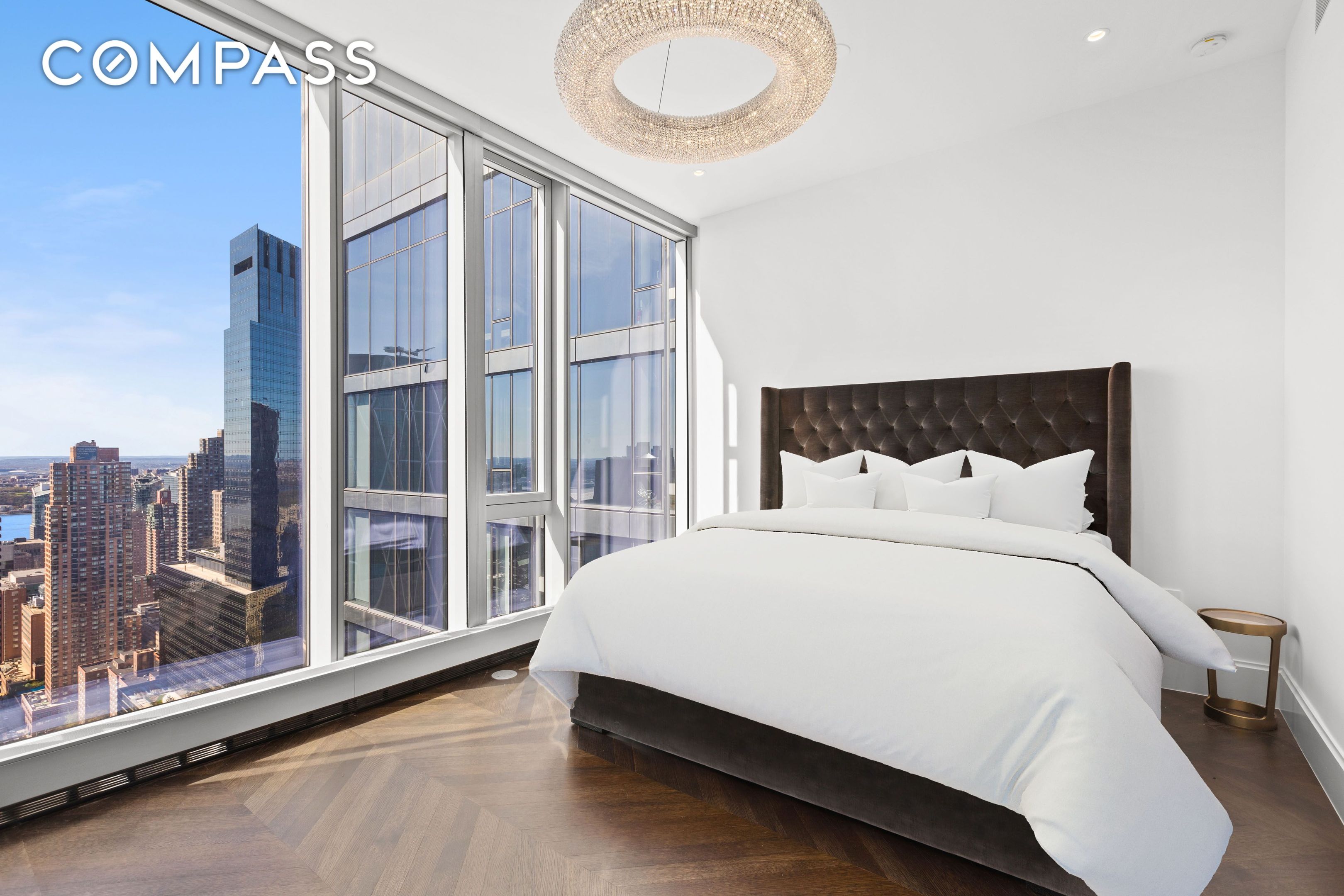 #5 photo, 217 W 57th Street, Midtown , NY 10019