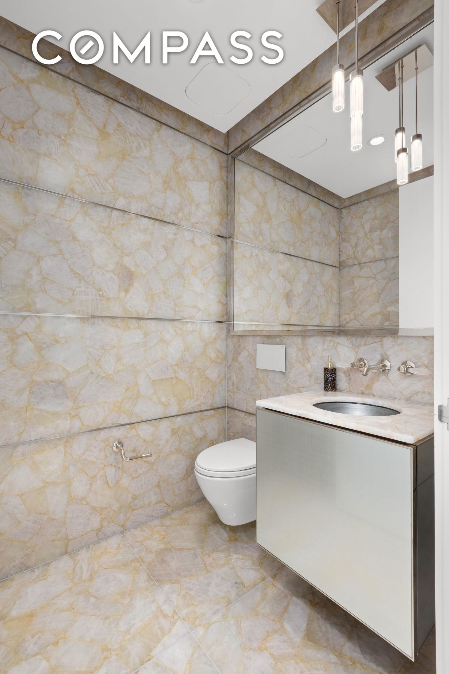 #9 photo, 217 W 57th Street, Midtown , NY 10019