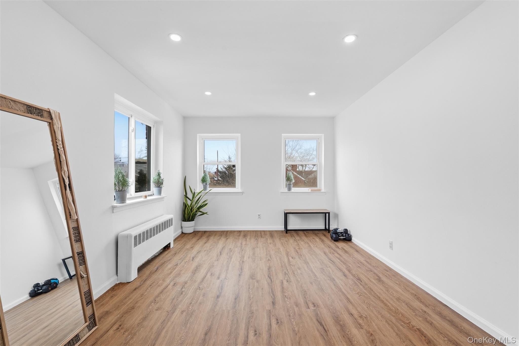 #6 photo, 2322 Pearsall Avenue, Bronx , NY 10469