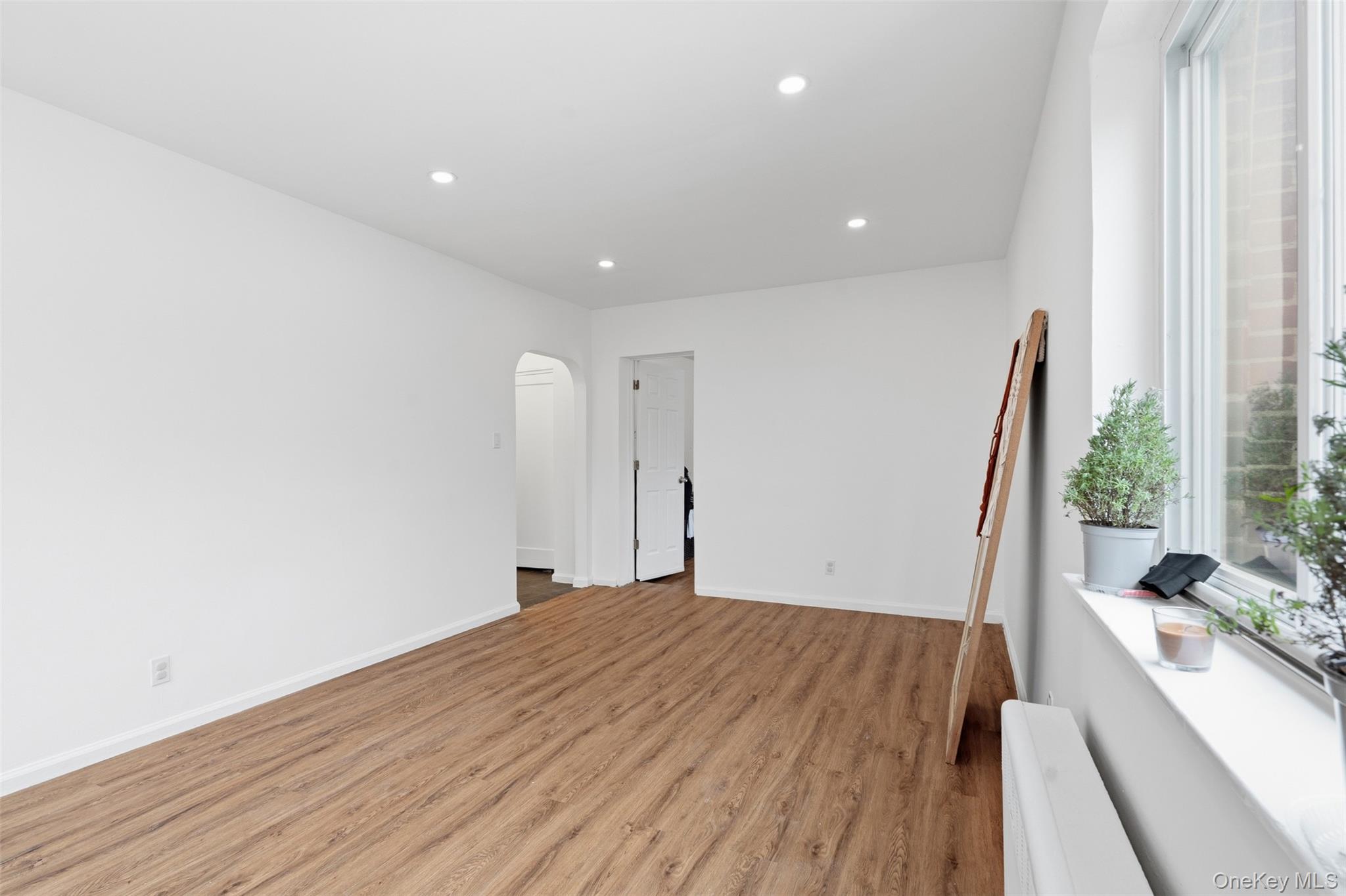 #7 photo, 2322 Pearsall Avenue, Bronx , NY 10469