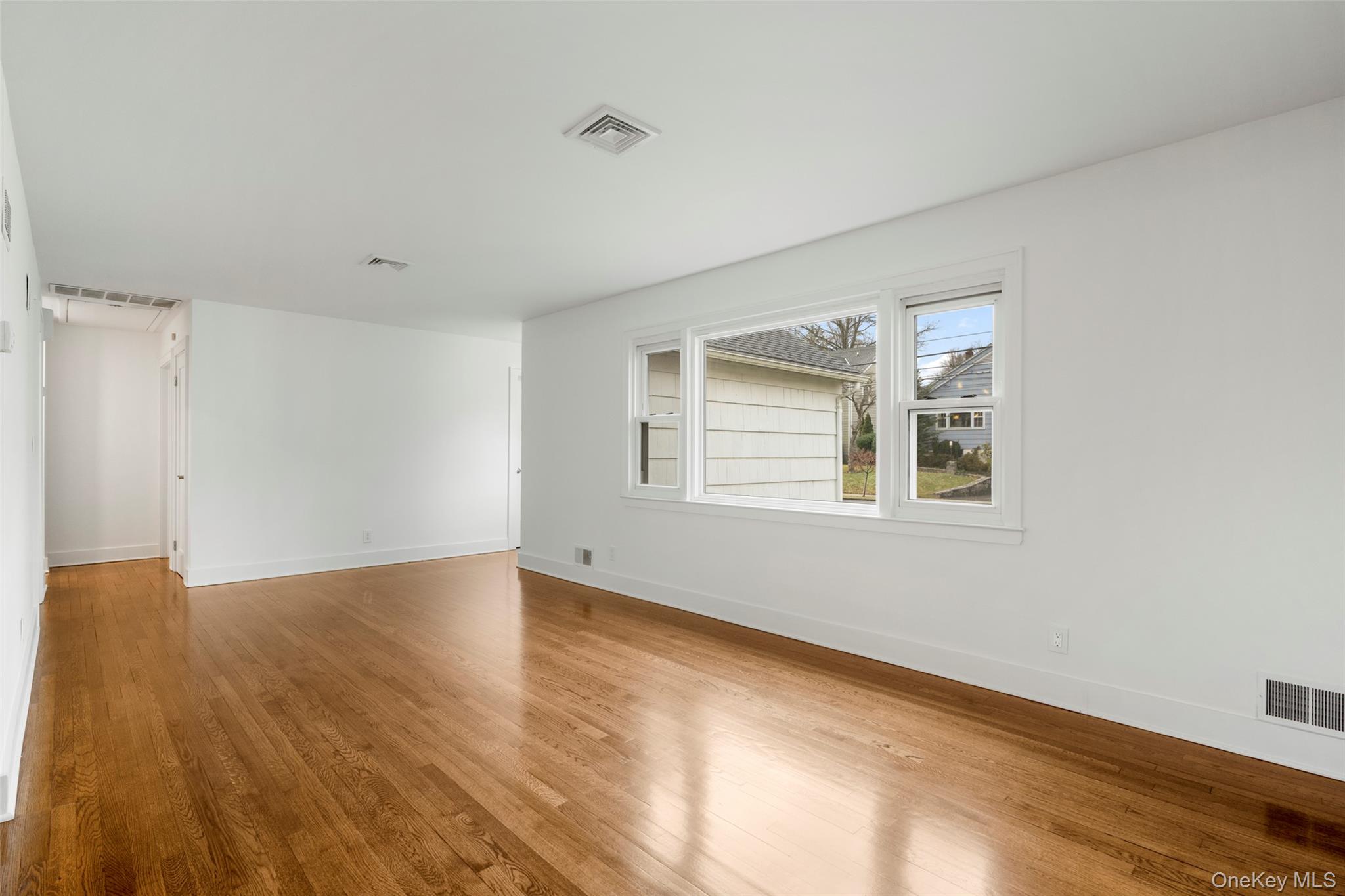 #2 photo, 319 Wagner Avenue, Mamaroneck , NY 10543